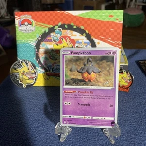 Pumpkaboo 076/203 2023 Pokemon Campionati Mondiali Cieli in Evoluzione Variante C - Foto 1 di 5