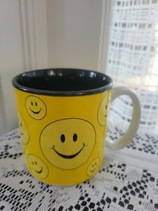 2006 Burton & Burton Smiley Face Happy Faces Yellow & Black Coffee Mug Cup 3.5" - Picture 1 of 5