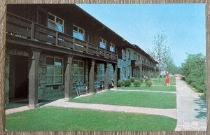 Wilson Lodge The Sleeping Wing Oglebay Park Wheeling WV Postcard Exterior View - Imagen 1 de 7