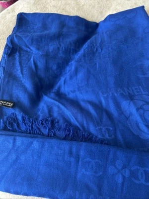 BUFANDA DE SEDA CHANEL 100% SEDA DISEÑO ROSA VINTAGE INCREÍBLE ESTADO VER FOTOS Foto 1 de 4