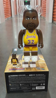 医疗玩具 - BEARBRICK - NBA 魔术师约翰逊 400% + 100% - 立即发货 — 第 1/4 张图片