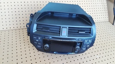 Interruptor de control de clima radio CD FM 2015 Honda Crosstour 39540-TP6-A310-M1 OEM Foto 1 de 4