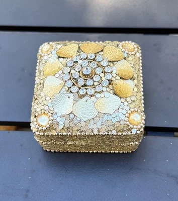TRINKET BOX JEWEL LUXURY METAL SQUARE GOLD BEADED RHINESTONE CRYSTAL FANCY - Image 1 of 4
