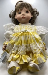 Muñeca de porcelana firmada Lloyd Middleton #16/50 “Kitty” 20” colección real de Viena - Imagen 1 de 9