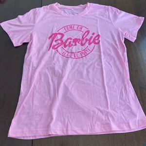 Camiseta Come On Barbie Lets Go Party para mujer pequeña rosa manga corta pulóver - Imagen 1 de 7