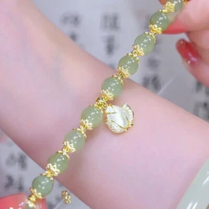 Mode Imitation Jade Tulip Armband Vintage Light Luxus Perlen Armb*j* - Bild 1 von 11