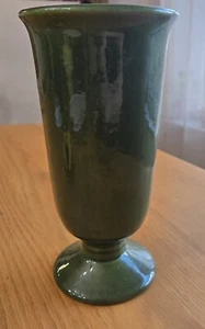 Royal Haegar Keramik Blumenvase mit Fuß MCM glänzend grün 9 Zoll Made in USA - Bild 1 von 5