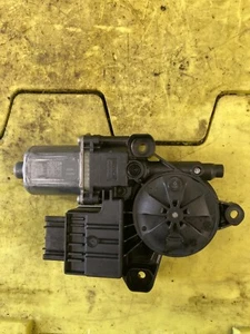 2020-2023 SEAT ARONA PASSENGER SIDE FRONT WINDOW MOTOR 2Q2959406B - Picture 1 of 3