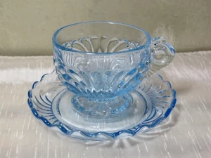 Taza y platillo Cambridge Glass Moonlight azul - Imagen 1 de 15