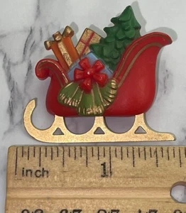 Vintage Hallmark Red Christmas Red Sled Holiday Brooch Pin Hal-22 - Picture 1 of 5