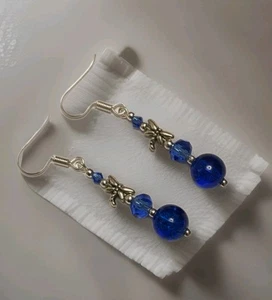 Lovely dragonfly BLUE Glass Earrings In Silver Plate.drop Dangle - Picture 1 of 2