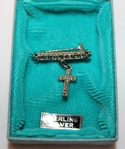 Sterling Silver pin & cross dangler, Vintage brooch, First communion pin gift - Picture 1 of 8