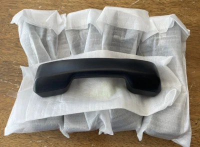 Inter-Tel Eclipse 560.4101 560.4200 560.4201 560.4300 560.4301 Phone Handset NEW - Image 1 of 4