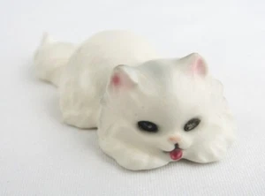 Vintage Josef Originals Miniature Playful Persian Kitten Laying Down Figurine - Picture 1 of 6