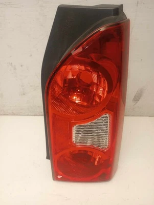05 06 07 08 09 10 11 12 13 14 15 Conjunto de luces traseras derecha derecha NISSAN XTERRA Foto 1 de 4