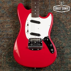 2010 Fender '69 Mustang Reissue Made in Japan - rot mit passender Kopfplatte - Bild 1 von 15