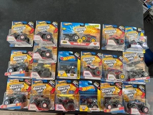 Hot Wheels Lot 18x Monster Jam Batman / Captain America / Superman Outtlaw N15 - Picture 1 of 5