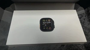 Apple Watch Ultra 2 49 mm titane noir occasion - Photo 1 sur 13