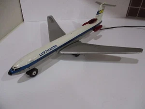 BOEING 727- BATTERY OP- FLASHING ENGINE LIGHTS MADE N GERMANY- TESTED WORKS- - Picture 1 of 12