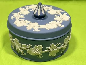 Wedgwood Jasperware Blue Grape Vine Powder Candy Jar Vanity Dresser Box & Lid - Picture 1 of 8