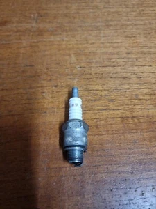 Vintage Champion L85 Spark Plug Tractor Staionary Engine Classic Veteran Car - Picture 1 of 6