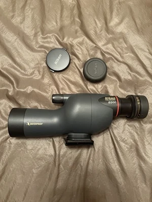 Nikon Ed50 con pieza Mc 2 ojos Foto 1 de 4