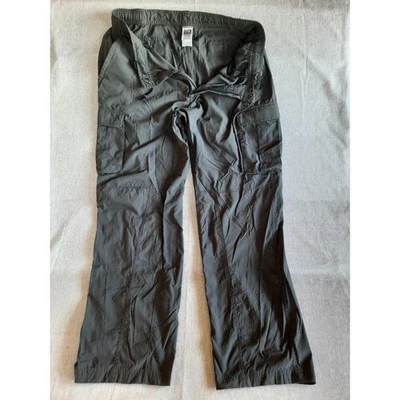 The North Face Mens Shorts 34 Nylon Lightweight Gray Cargo Outdoor Casual SEE! - Image 1 of 4