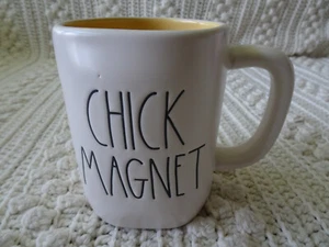Rae Dunn Primavera Pascua blanco amarillo interior IMÁN DE POLLITO taza de té café NUEVO b - Imagen 1 de 3