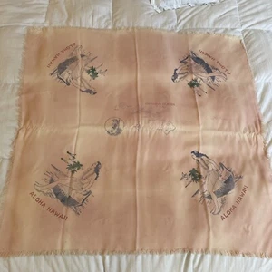 Vintage Hawaiian Islands silk scarf tablecloth ~ 38” x 40” - Imagen 1 de 5