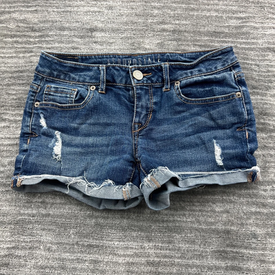 Aeropostale Jean Shorts Size 0 Womens Midi Cuffed Medium Wash Denim Blue - Image 1 of 4