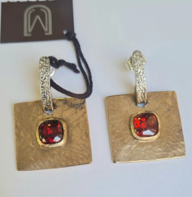 Massimo Ursumando Orecchini Quadrati Rosso Argento Bronzo Martellati Artigianale - Immagine 1 di 4