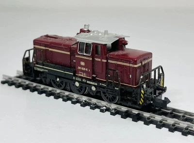Minitrix 12064 Diesel Locomotive Class 261 626-6 DB Scale N Gauge - Image 1 of 4