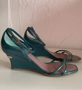 Originaler Louis Vuitton Damenschuh, Gr.38, Lackleder Sandale - Bild 1 von 13