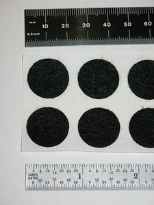 16 FELT DISC 3/4 IN (19mm) INCH DIA 1/16 (1.5mm) HIGH BLACK DOT PAD CIRCLE FEET - Picture 1 of 2