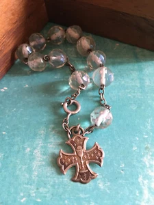 Ancien Rosaire en Perles de Cristal Argent Bracelet Chapelet Médaille Communion - Foto 1 di 4