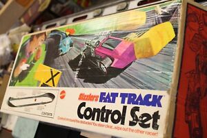 Mattel, Vintage Sizzler's  Fat Track Control Set with Extra's, Vintage Slot Cars