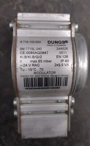 WORCESTER DUNGS 35 CDI MARK 1 BM771SL-040 GAS VALVE 8716105654 - Picture 1 of 3