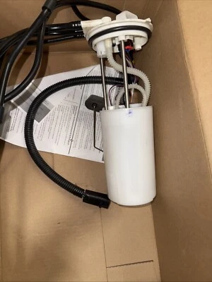 Fuel Pump Module Assembly Delphi FG0150 Fit Chevrolet Monte Carlo -Lumina 97-99 - Image 1 of 3