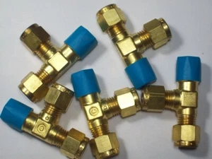 5 - Crawford Swagelok Brass Run Tee, 1/4" OD Tube x 1/4" NPT,  B-400-3-4TMT - Picture 1 of 4