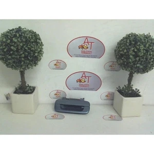 MANIGLIA ESTERNA PORTIERA DX POSTERIORE Peugeot 406 PHASE 1 - Foto 1 di 1