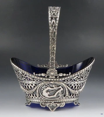 Antigua cesta de salsa de plata Hanau de los años 1890-1910 con revestimiento de vidrio azul cobalto Foto 1 de 4