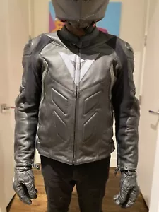 DAINESE 🏍️ AVRO 4 Motorcycle Jacket size 54 $750 Excellent Condition - Bild 1 von 15