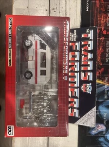 2001 Transformers G1 Takara eHobby Collector's Edition Ratchet #99 - Picture 1 of 9