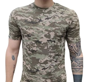 Camouflage T-shirt Green Pixel💙💛 - Picture 1 of 3