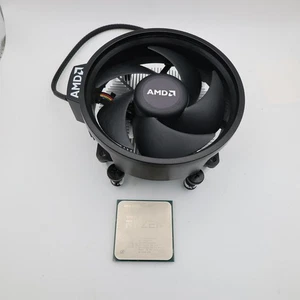 AMD Ryzen 5 5600X 6C 12T 3,7Ghz AM4 CPU beschädigt - Bild 1 von 8