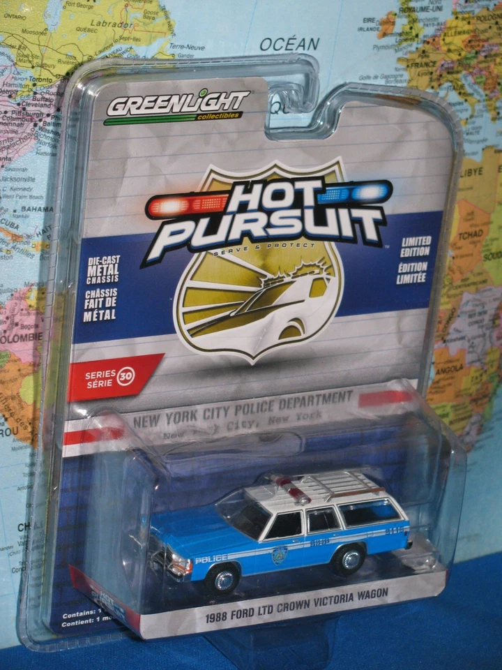 1/64 Greenlight 2008 Ford Crown Victoria Police Interceptor Hot Pursuit 30