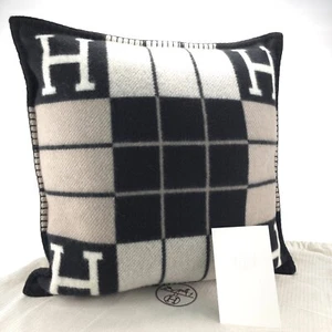 Hermes Avalon III pillow écru noir Brand new - Imagen 1 de 7