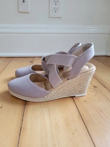 Me Too Shoes Womens Sz 9.5 Espadrille Wedge High Heels Comfort Summer Casual - Picture 1 of 9