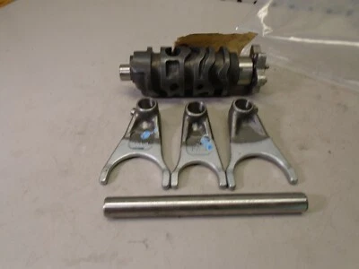 Horquillas de cambio de transmisión y tambor para Honda CBR250R 2011-2013 OEM Foto 1 de 4