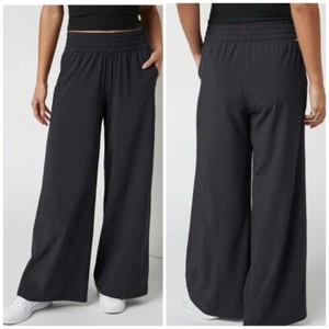 VUORI Villa Wideleg Pant SIZE XS NWT BLACK - Picture 1 of 6